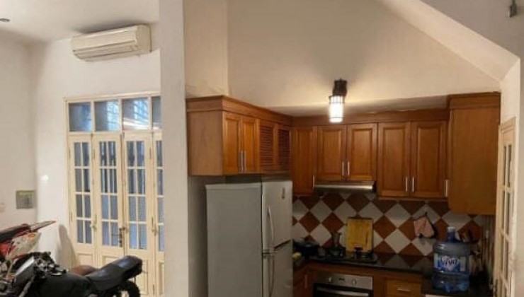Cho thuê nhà riênngTô Ngọc Vân, Tây Hồ, 30 m2 - 3 tầng - 2N- Giá 13 Triệu (ctl) - GĐ, VP, nhóm